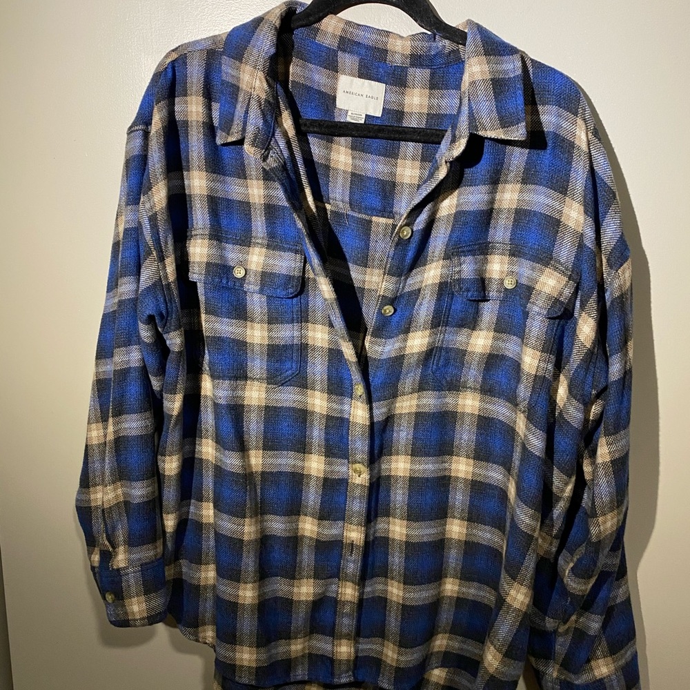 American Eagle Outfitters Blue and White Plaid Button Down Shirt